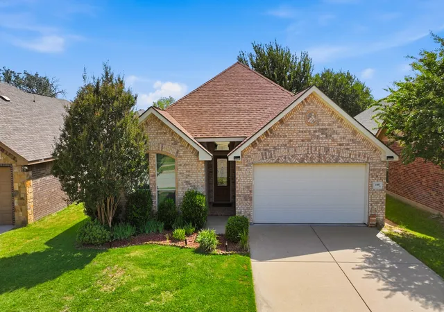 Photo 1 of Single family home for sale at 1408 Lauren Ln, Granbury, TX 76048 | MLS# 21296735 | Listing updated on 2026-07-28
