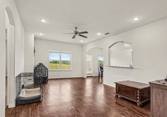 Homes for sale in Mabank, TX | 132 Willowbend Loop, Mabank, TX 75147 | MLS# 21298316