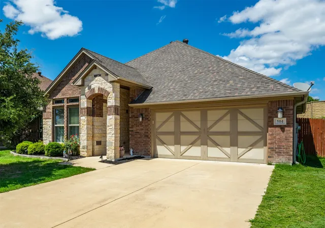 Photo 1 of Single family home for sale at 504 Sagebrush Ct, Aledo, TX 76008 | MLS# 21292870 | Listing updated on 2026-07-14