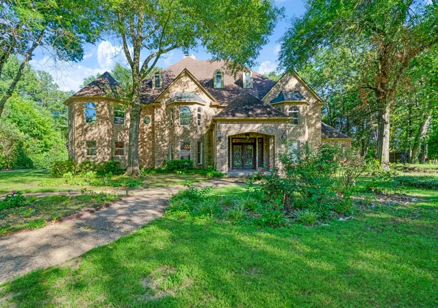 Photo 1 of Single family home for sale at 3170 Stacy Ln, Paris, TX 75460 | MLS# 21298823 | Listing updated on 2026-08-26