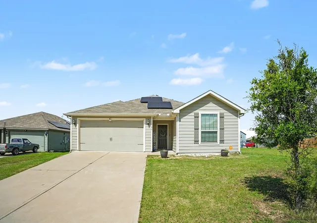 Homes for sale in Venus, TX | 106 Patton Ln, Venus, TX 76084 | MLS# 21297654