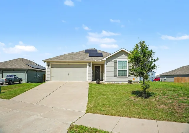 Homes for sale in Venus, TX | 106 Patton Ln, Venus, TX 76084 | MLS# 21297654