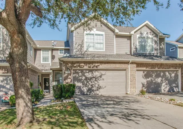 Photo 1 of Townhouse for sale at 3029 Rolling Meadow Dr, Plano, TX 75025 | MLS# 21299589 | Listing updated on 2026-08-22