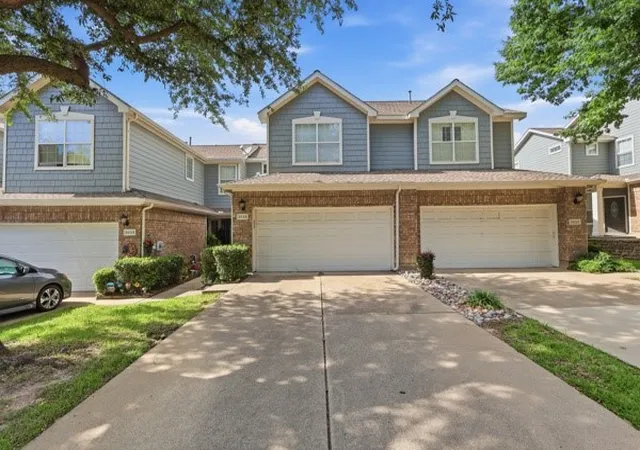 Photo 3 of Townhouse for sale at 3029 Rolling Meadow Dr, Plano, TX 75025 | MLS# 21299589 | Listing updated on 2026-08-22