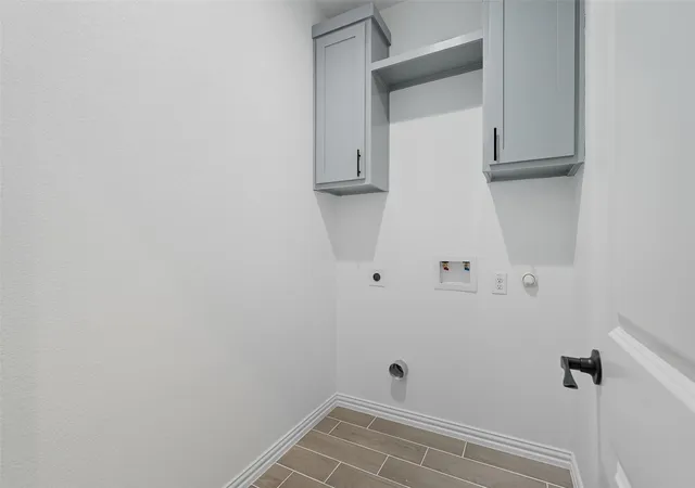 Photo 4 of Single family home for sale at 330 Mlk Dr, Sulphur Springs, TX 75482 | MLS# 21299606 | Listing updated on 2026-08-22
