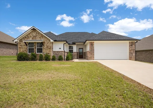 Homes for sale in Winona, TX | 113 Hay Meadow Dr, Winona, TX 75792 | MLS# 21298033
