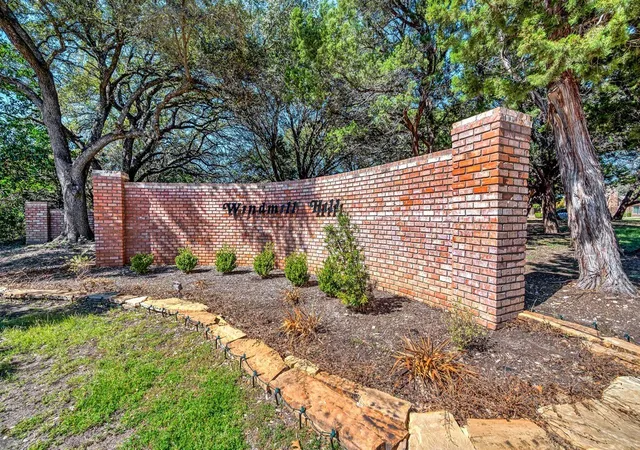 Photo 2 of Single family home for sale at 4613 Westchester Dr, Waco, TX 76710 | MLS# 21299384 | Listing updated on 2026-07-15