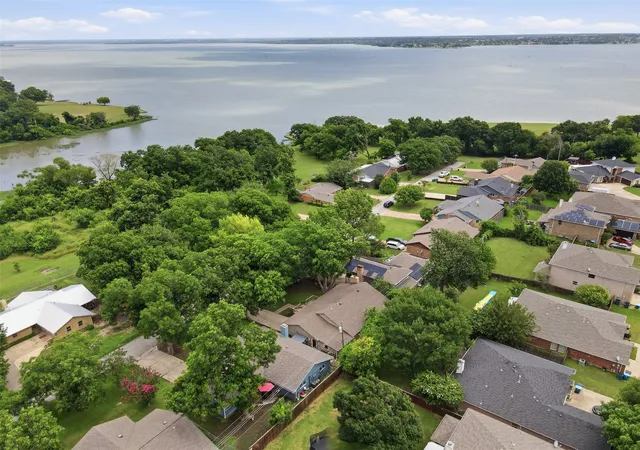 Homes for sale in Rowlett, TX | 513 Pecan Ln, Rowlett, TX 75089 | MLS# 21299079