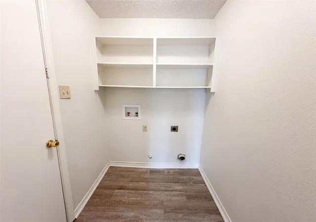 Photo 15 of Sale Pending at 1319 Oak Run Dr, Duncanville, TX 75137 | MLS# 21299666 | Listing updated on 2026-08-28