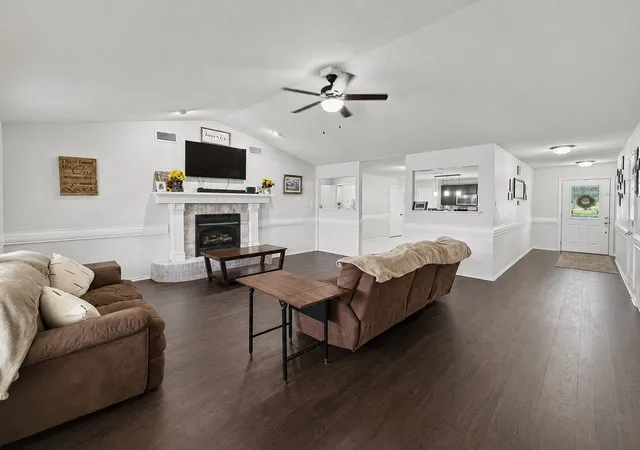 Photo 3 of Single family home for sale at 1857 Woodbridge Dr, Sulphur Springs, TX 75482 | MLS# 21297800 | Listing updated on 2026-10-08