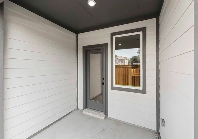 Photo 2 of Single family home for sale at 2517 Lost Maples Ln, Dallas, TX 75228 | MLS# 21299699 | Listing updated on 2026-08-19