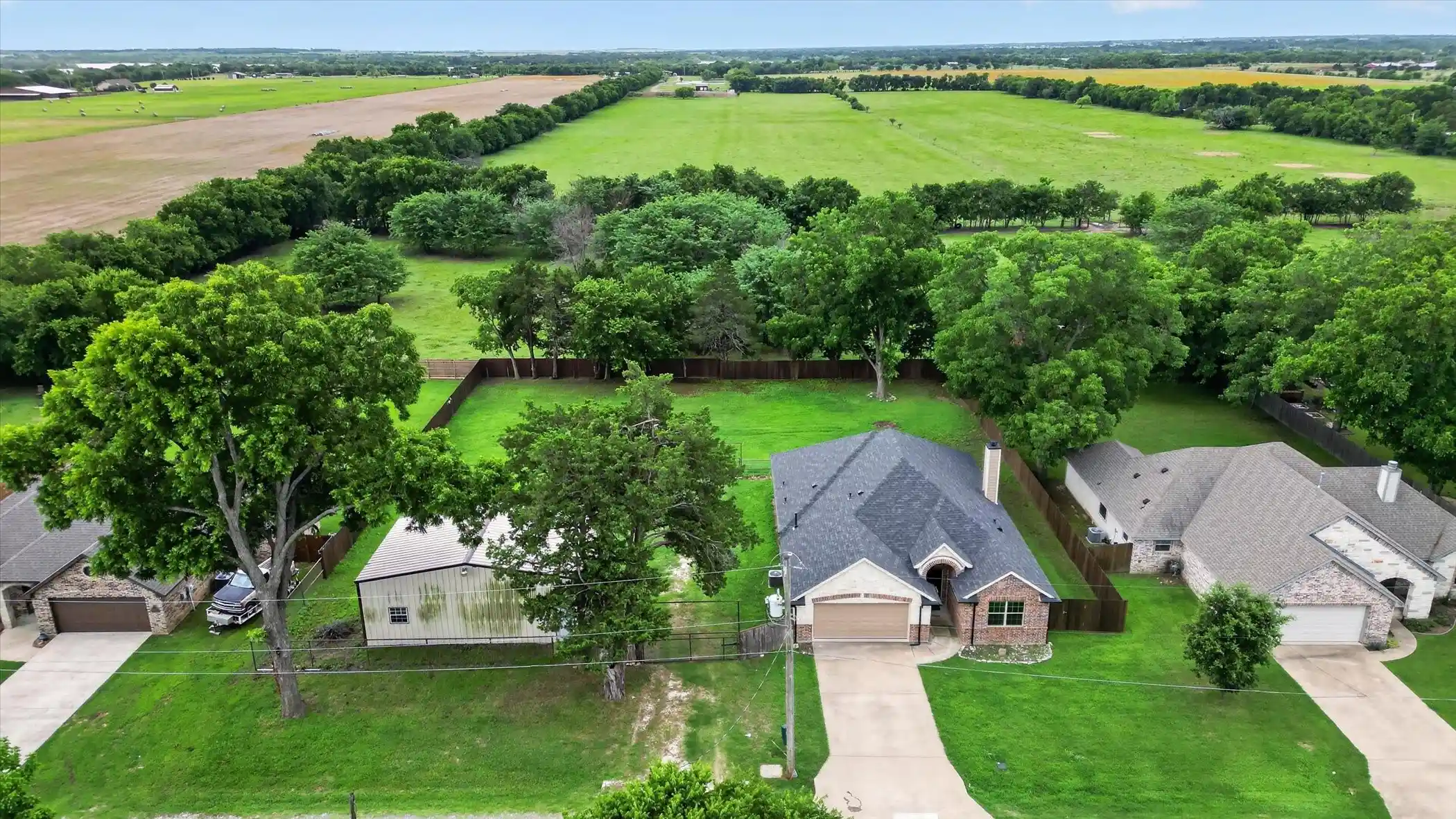 Single family home for sale at 1004 E Main St, Tioga, TX 76271 | MLS# 21299544