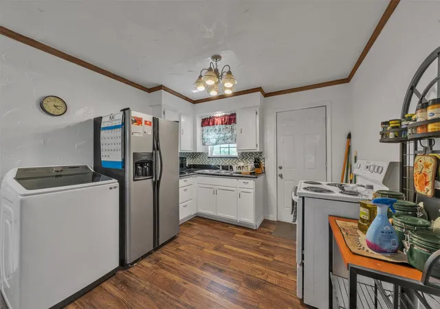 Photo 3 of Single family home for sale at 1500 Langston St, Fort Worth, TX 76105 | MLS# 21298641 | Listing updated on 2026-07-24