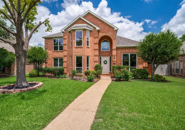 2nd image of 2901 Barksdale Dr, Plano, TX 75025 | MLS# 21291522