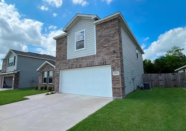 Photo 3 of Single family home for sale at 106 Doma Ave, Greenville, TX 75402 | MLS# 21299708 | Listing updated on 2026-09-22