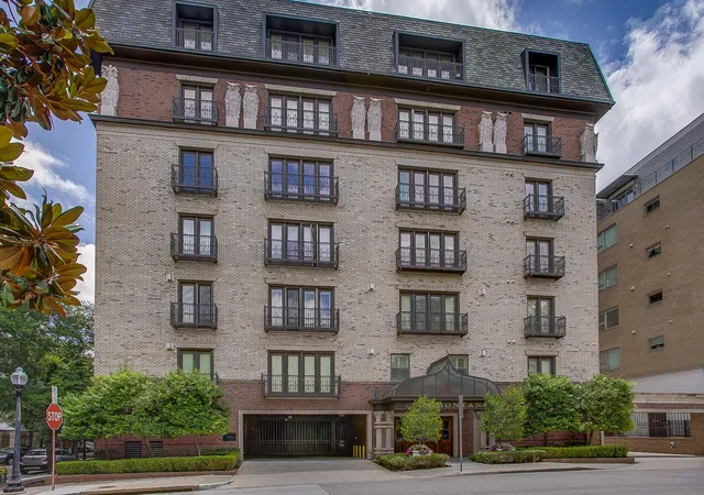 Photo 2 of Condo for sale at 2848 Woodside St #7A, Dallas, TX 75204 | MLS# 21299308 | Listing updated on 2026-07-09
