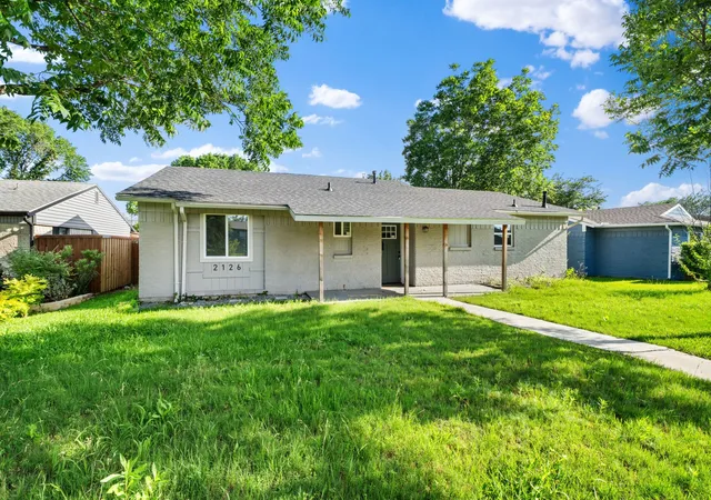 Photo 3 of Single family home for sale at 2126 Travis Dr, Carrollton, TX 75006 | MLS# 21297891 | Listing updated on 2026-08-29