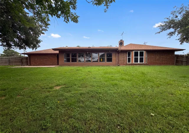 Homes for sale in Alvarado, TX | 8017 E Fm 917, Alvarado, TX 76009 | MLS# 21297985