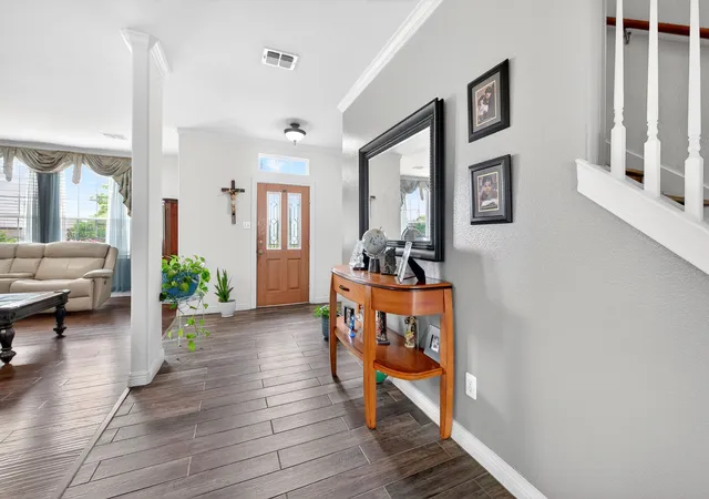 Photo 3 of Single family home for sale at 1503 Quail Ridge Dr, Cedar Hill, TX 75104 | MLS# 21294337 | Listing updated on 2026-07-24