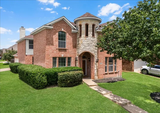 Photo 1 of Sale Pending at 4644 Springway Ln, Fort Worth, TX 76123 | MLS# 21299855 | Listing updated on 2026-07-16
