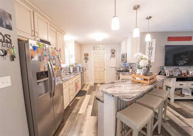 Photo 3 of Single family home for sale at 1400 W Wheeler St, Breckenridge, TX 76424 | MLS# 21297909 | Listing updated on 2026-10-01