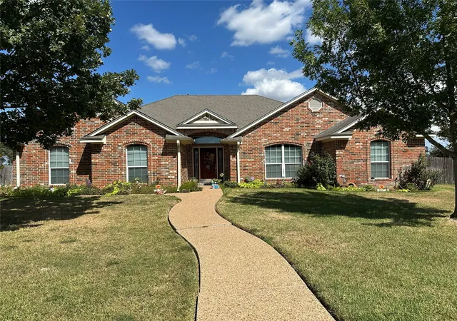 Homes for sale in Robinson, TX | 394 Sunland Park, Robinson, TX 76706 | MLS# 21299089