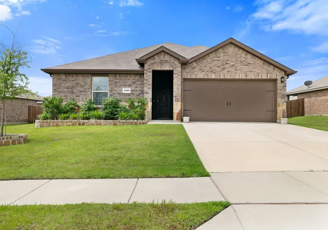 Photo 3 of Single family home for sale at 1206 Honeysuckle Dr, Josephine, TX 75189 | MLS# 21298773 | Listing updated on 2026-08-28