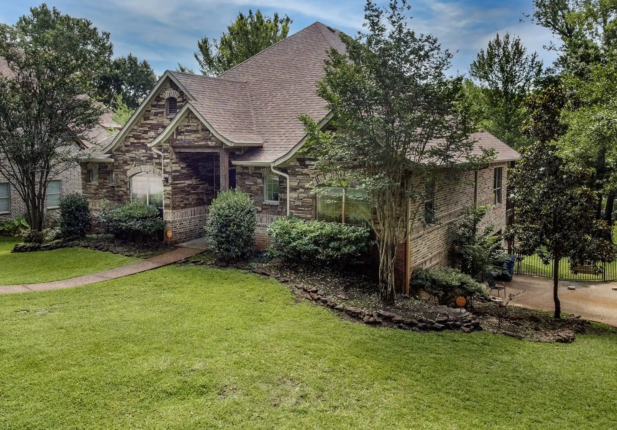 Photo 1 of Single family home for sale at 5200 Bayshore Dr, Athens, TX 75752 | MLS# 21297159 | Listing updated on 2026-10-24