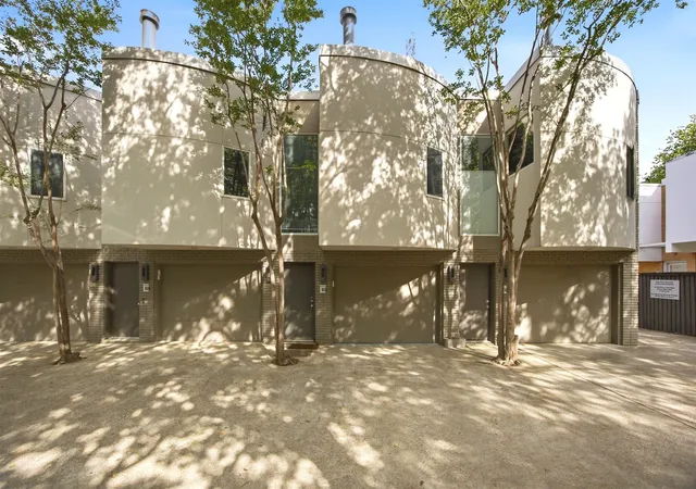 Photo 1 of Sale Pending at 4241 Buena Vista St #2, Dallas, TX 75205 | MLS# 21297782 | Listing updated on 2026-08-30