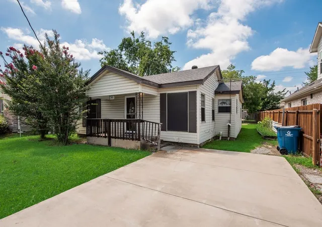 Photo 1 of Single family home for sale at 4520 W Lake Highlands Dr, The Colony, TX 75056 | MLS# 21271541 | Listing updated on 2026-08-28
