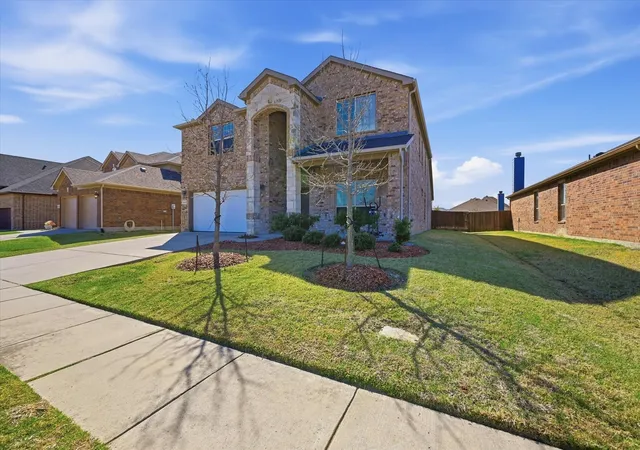 4th image of 15009 Lone Spring Dr, Little Elm, TX 75068 | MLS# 21287471