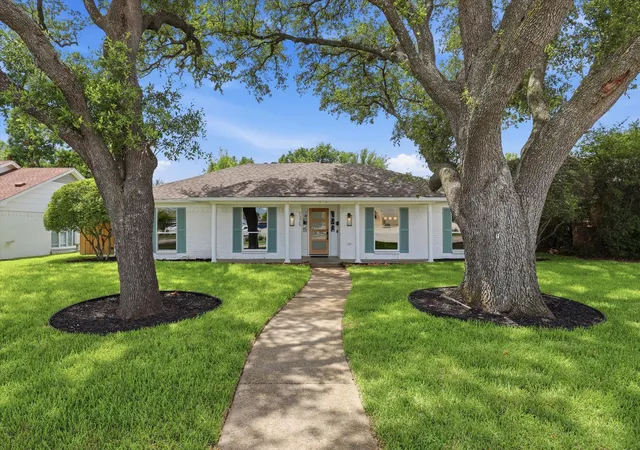 Homes for sale in Richardson, TX | 1325 Melrose Dr, Richardson, TX 75080 | MLS# 21297370