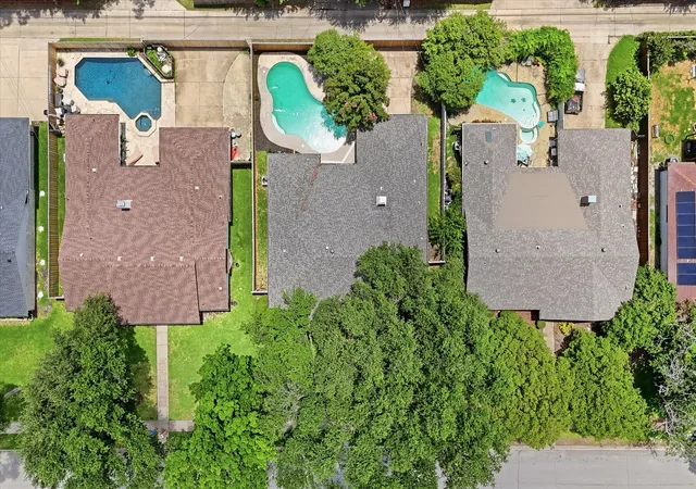 Homes for sale in Richardson, TX | 1325 Melrose Dr, Richardson, TX 75080 | MLS# 21297370