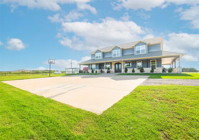 Homes for sale in Leonard, TX | 568 County Road 5025, Leonard, TX 75452 | MLS# 21300015