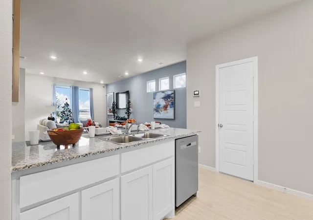 Photo 4 of Single family home for sale at 3040 Maple Orchard Ln, Fort Worth, TX 76140 | MLS# 21299240 | Listing updated on 2026-07-08