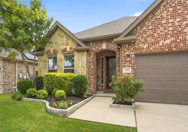 Homes for sale in Mc Kinney, TX | 705 Llano Falls Dr, Mc Kinney, TX 75071 | MLS# 21276709