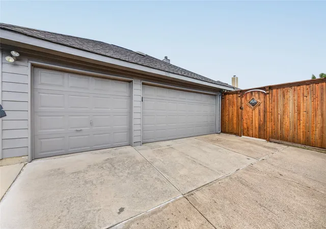 Homes for sale in The Colony, TX | 3812 Leeward Cir, The Colony, TX 75056 | MLS# 21299694