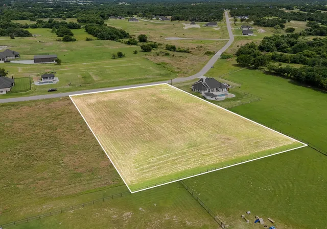 Land for sale at 2004 Glenhollow Dr, Weatherford, TX 76088 | MLS# 21299767