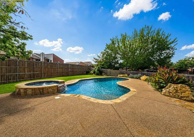 Photo 2 of Single family home for sale at 6512 Brighton Ct, North Richland Hills, TX 76180 | MLS# 21300087 | Listing updated on 2026-09-22