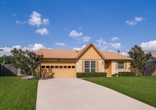 Homes for sale in Mesquite, TX | 1728 Roundrock Trl, Mesquite, TX 75149 | MLS# 21299547
