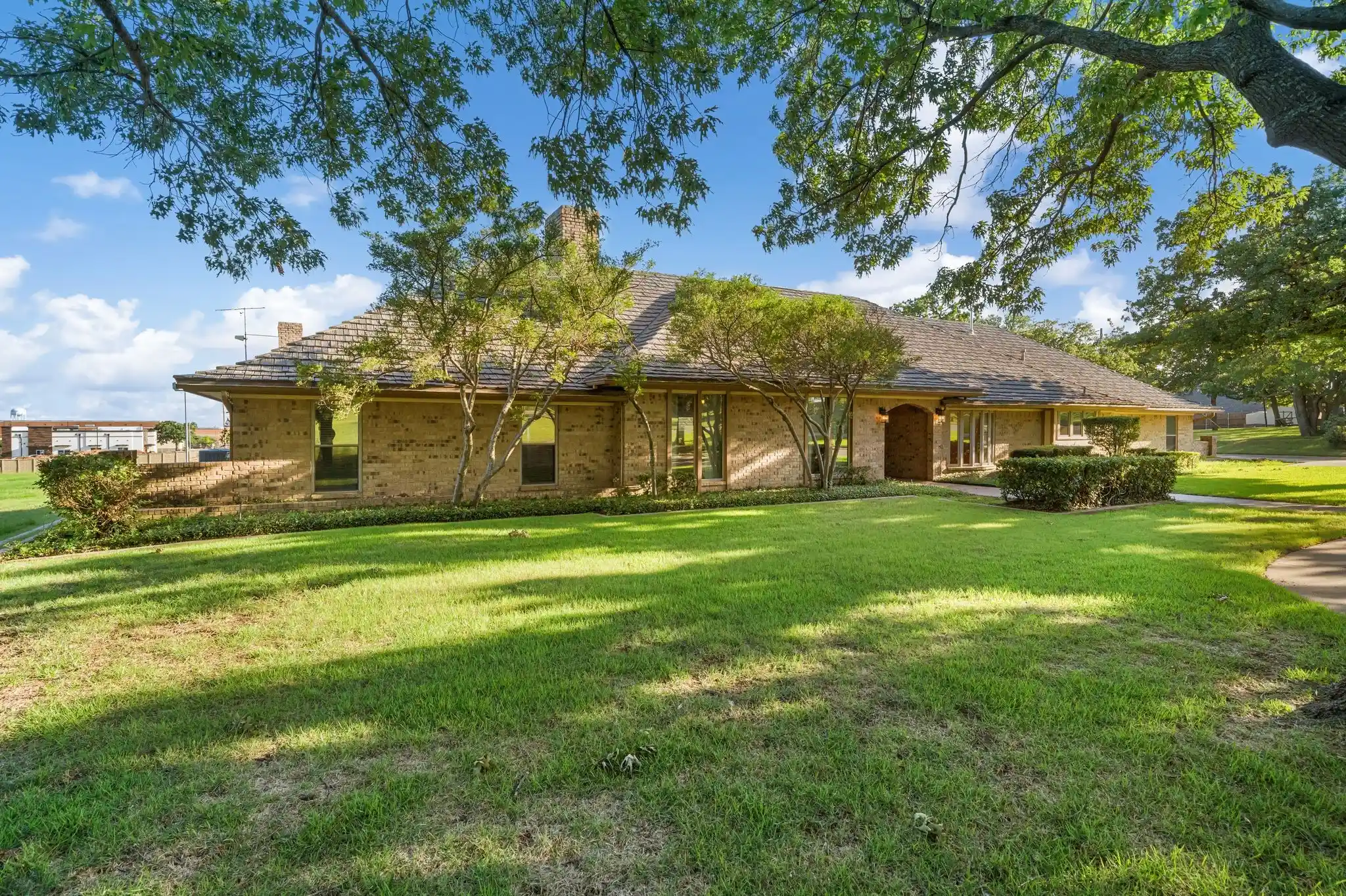 Photo 1 of Single family home for sale at 8920 Martin Dr, North Richland Hills, TX 76182 | MLS# 21296655 | Listing updated on 2026-06-28