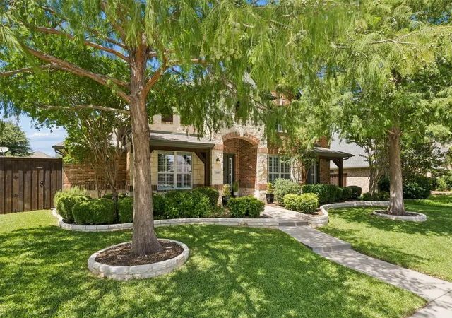Homes for sale in Frisco, TX | 2418 Greenwood Dr, Frisco, TX 75036 | MLS# 21298006