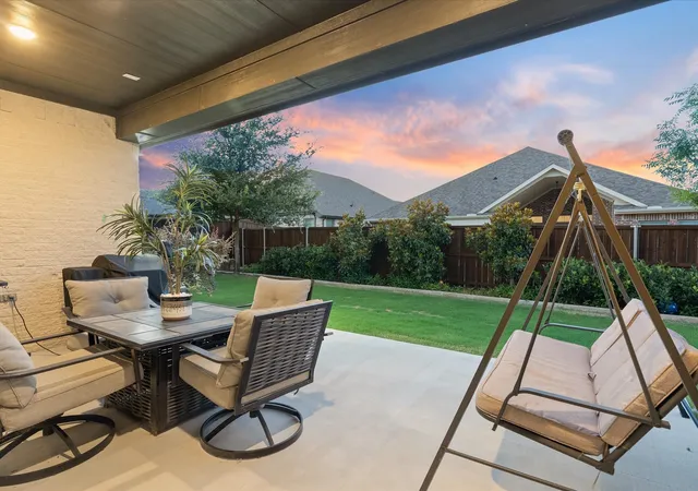 Photo 4 of Single family home for sale at 9421 Excursion Dr, Little Elm, TX 75068 | MLS# 21295646 | Listing updated on 2026-08-23