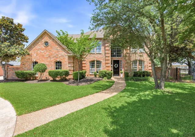 Homes for sale in Keller, TX | 1601 Greenhill Ct, Keller, TX 76248 | MLS# 21294551