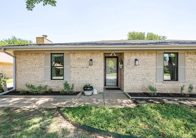 Homes for sale in Wichita Falls, TX | 3 Flat Top Cir, Wichita Falls, TX 76308 | MLS# 21298458