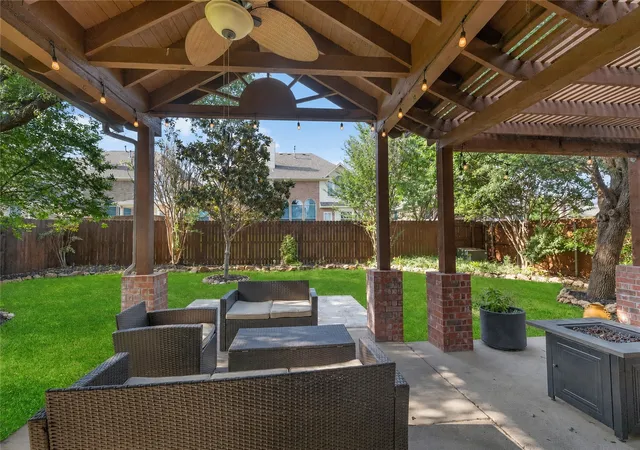 Photo 2 of Single family home for sale at 9925 Crawford Farms Dr, Fort Worth, TX 76244 | MLS# 21295247 | Listing updated on 2026-08-03