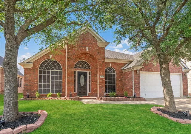 Photo 40 of Single family home for sale at 9925 Crawford Farms Dr, Fort Worth, TX 76244 | MLS# 21295247 | Listing updated on 2026-08-03