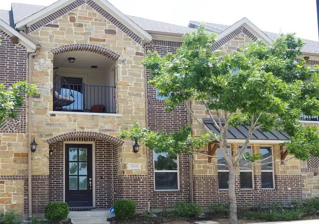 Homes for sale in Flower Mound, TX | 2533 Gramercy Park Dr, Flower Mound, TX 75028 | MLS# 21300151
