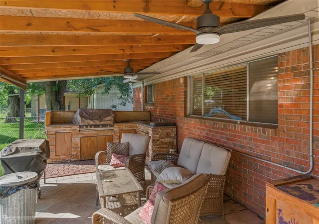 Photo 2 of Sale Pending at 1603 Bistineau Dr, Bossier City, LA 71112 | MLS# 21300165 | Listing updated on 2026-09-29