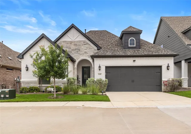 Photo 3 of Single family home for sale at 1628 Madrid Way, Rockwall, TX 75087 | MLS# 21298199 | Listing updated on 2026-09-24